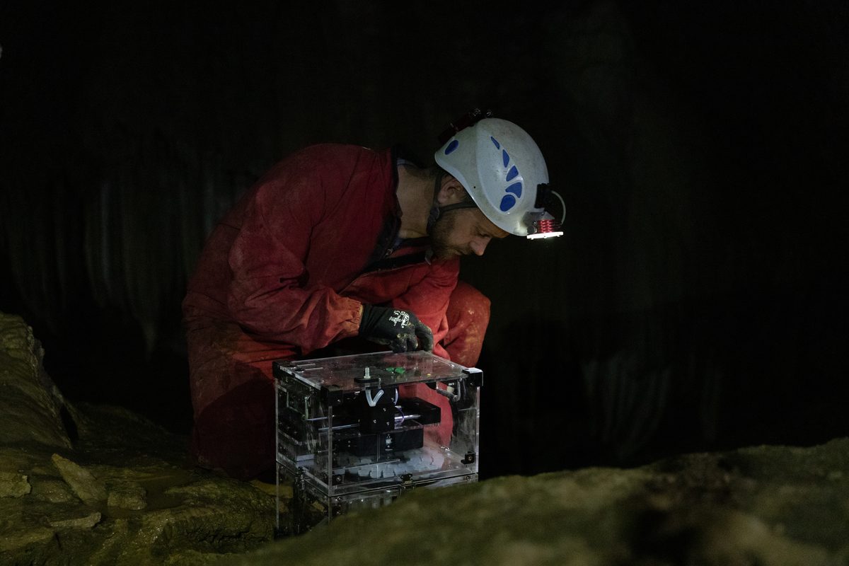 SYP autosampler deployed in Waipuna Cave